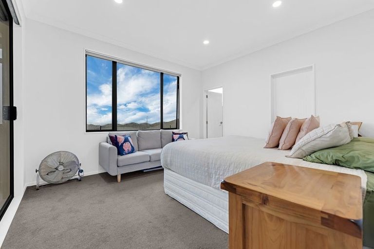 Photo of property in 16 Skiffington Road, Pokeno, 2402