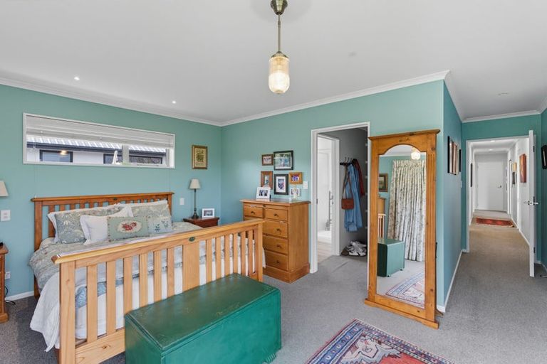 Photo of property in 42 Bronco Drive, Aidanfield, Christchurch, 8025