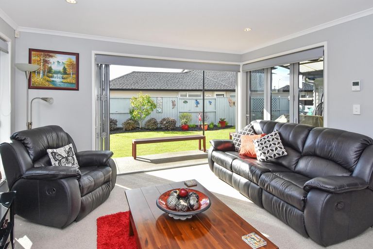 Photo of property in 309 Harbourside Drive, Karaka, Papakura, 2113