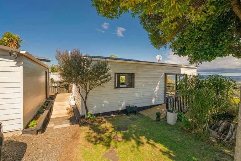 Photo of property in 1b Miro Place, Whitianga, 3510