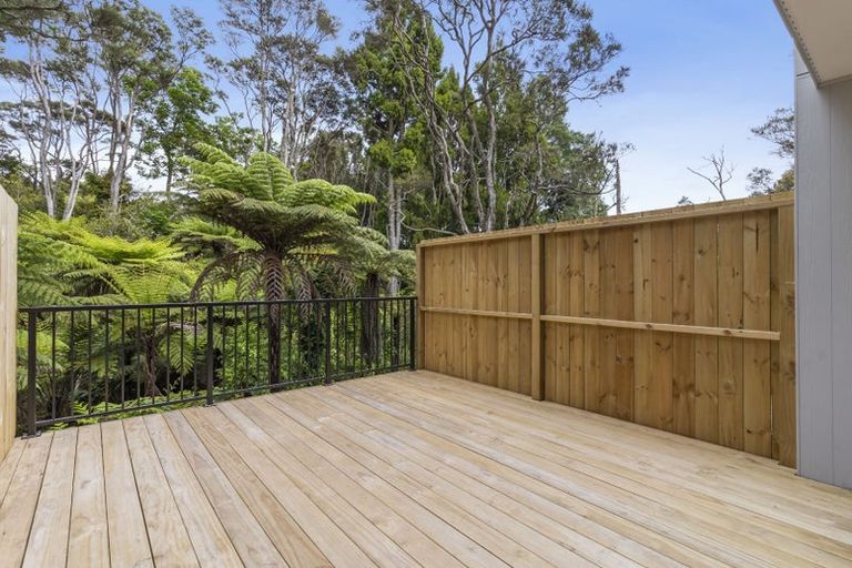 Photo of property in 46 Tokai Place, Glen Eden, 0602