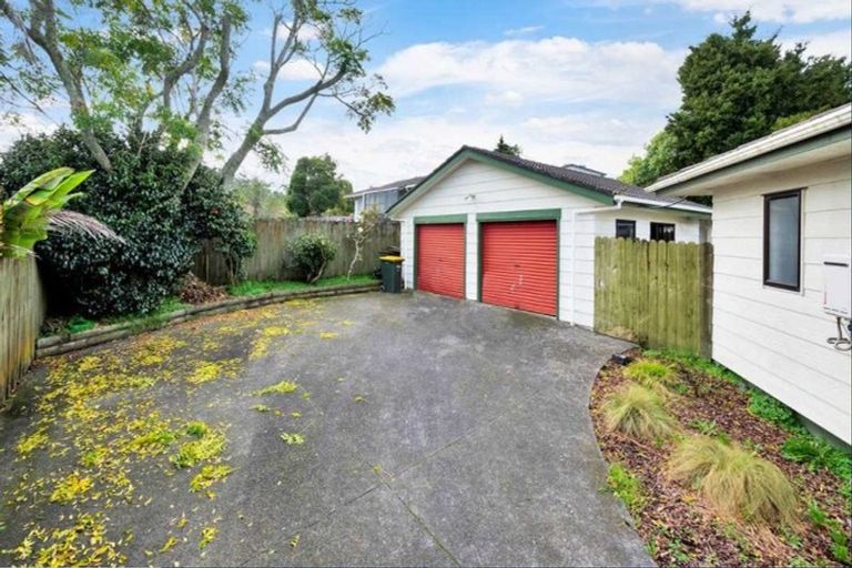 Photo of property in 21 Crosby Road, West Harbour, Auckland, 0618