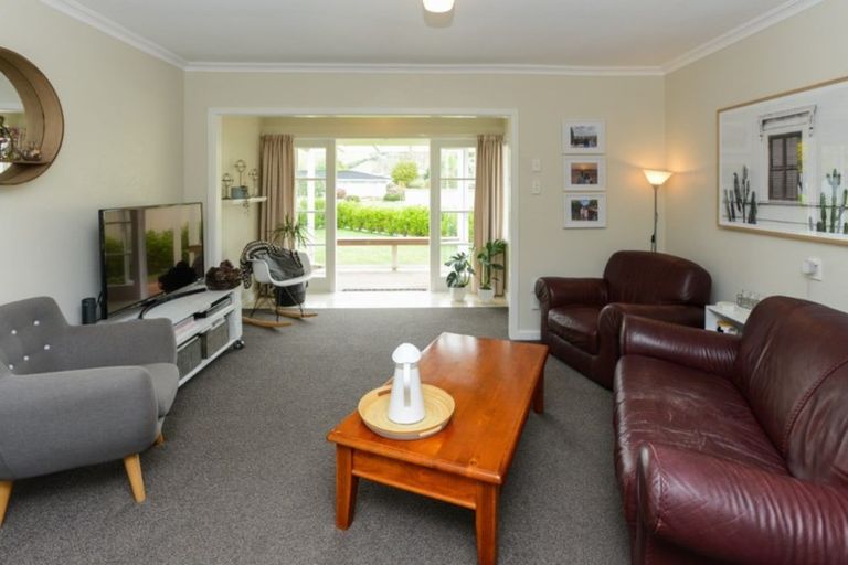 Photo of property in 17 Golding Road, Taradale, Napier, 4112