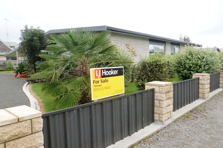 Photo of property in 12 Bridge Street, Temuka, 7920