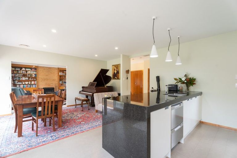 Photo of property in 5 Lane Crescent, Tawa, Wellington, 5028