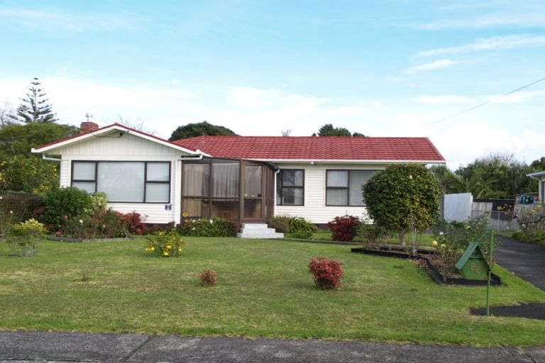 Photo of property in 88 Hallberry Road, Mangere East, Auckland, 2024