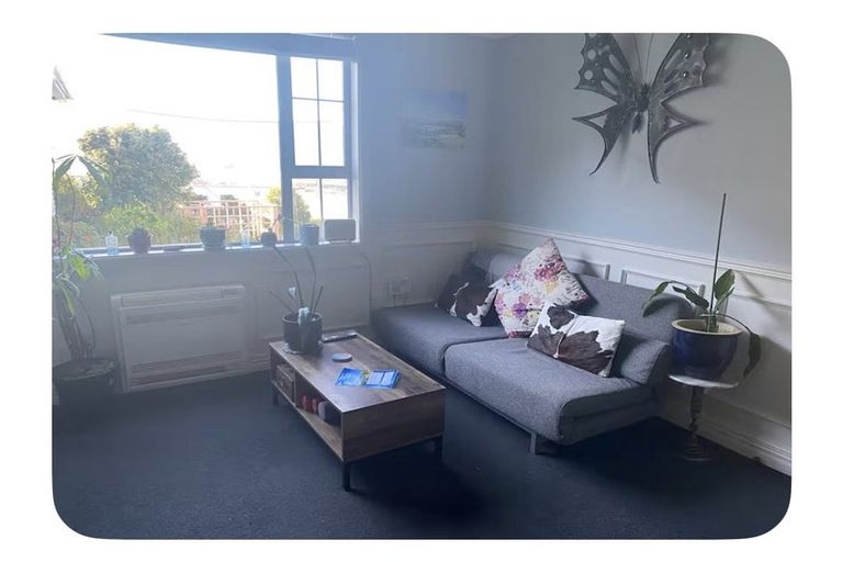 Photo of property in 46 Voelas Road, Lyttelton, 8082