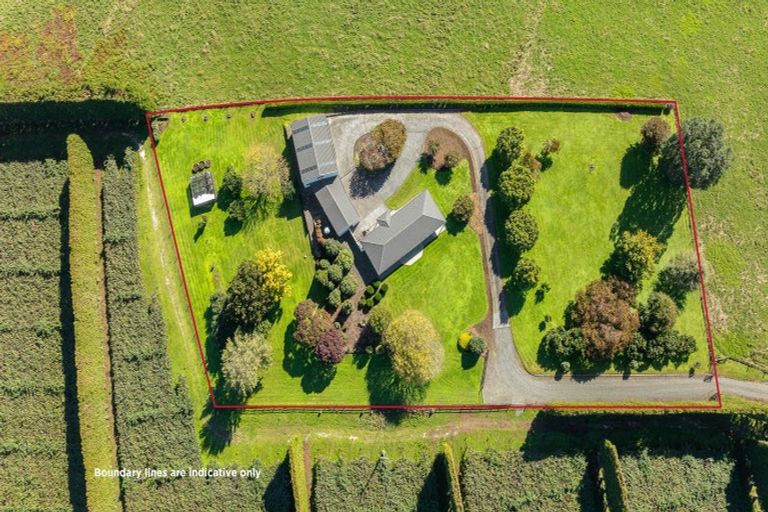 Photo of property in 24 Julian Road, Onemana, Whangamata, 3691