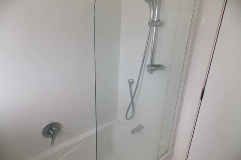 Photo of property in 1 Field Street, Silverstream, Upper Hutt, 5019