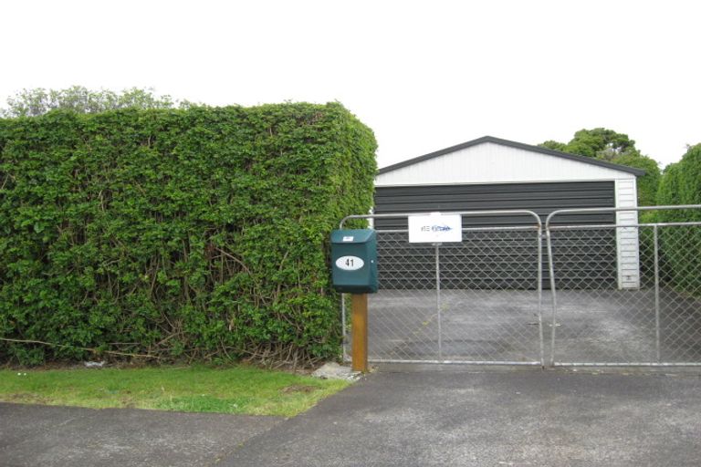 Photo of property in 41 Muir Avenue, Mangere Bridge, Auckland, 2022