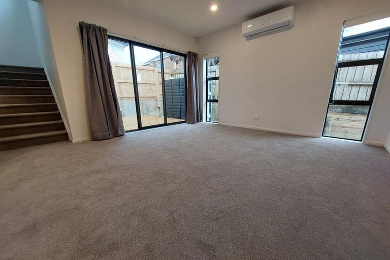 Photo of property in 14/116 Colwill Road, Massey, Auckland, 0614