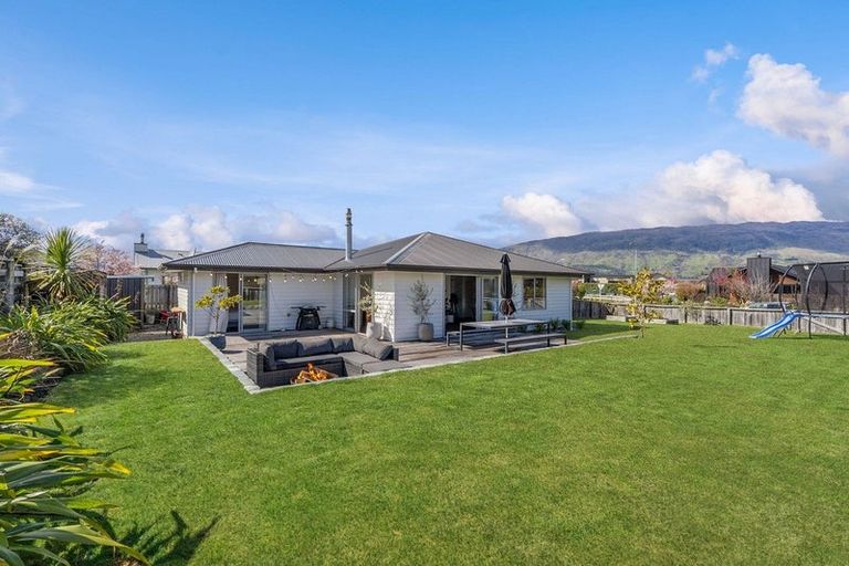 Photo of property in 40 West Meadows Drive, Wanaka, 9305