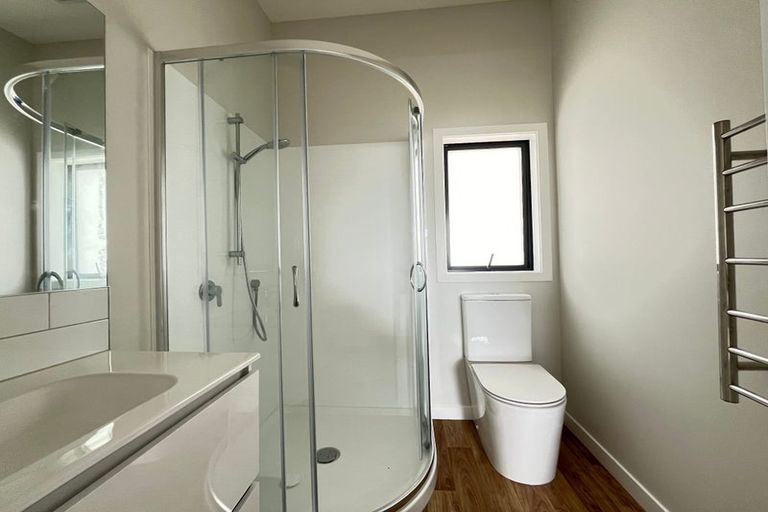 Photo of property in 49a Taylor Terrace, Tawa, Wellington, 5028