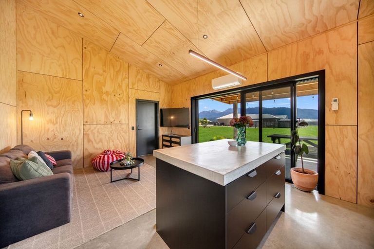 Photo of property in 49 Pukutahi Drive, Te Anau, 9600