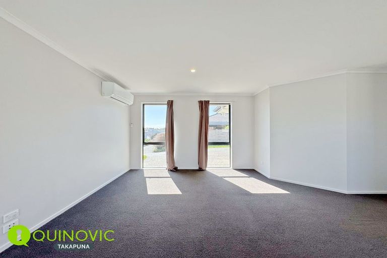 Photo of property in 28 Discovery Drive, Gulf Harbour, Whangaparaoa, 0930