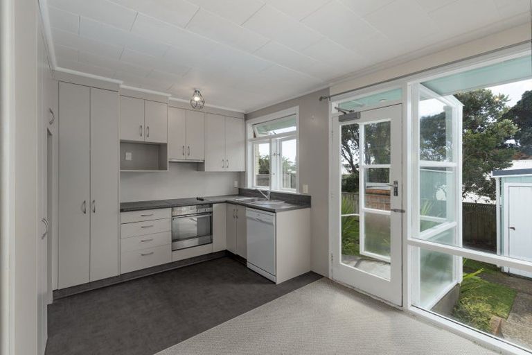 Photo of property in 507 Devon Street East, Strandon, New Plymouth, 4312
