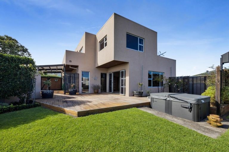 Photo of property in 19 Mccarthy Street, Hawera, 4610