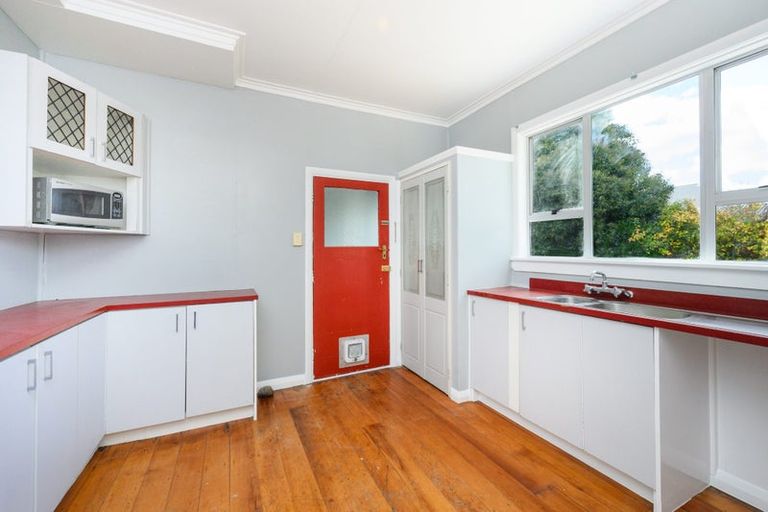 Photo of property in 31 Chelwood Street, Takaro, Palmerston North, 4412