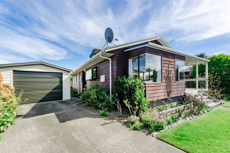 Photo of property in 4 Sandpiper Court, Paraparaumu Beach, Paraparaumu, 5032