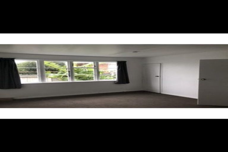 Photo of property in 7 Kotuku Street, Te Atatu Peninsula, Auckland, 0610