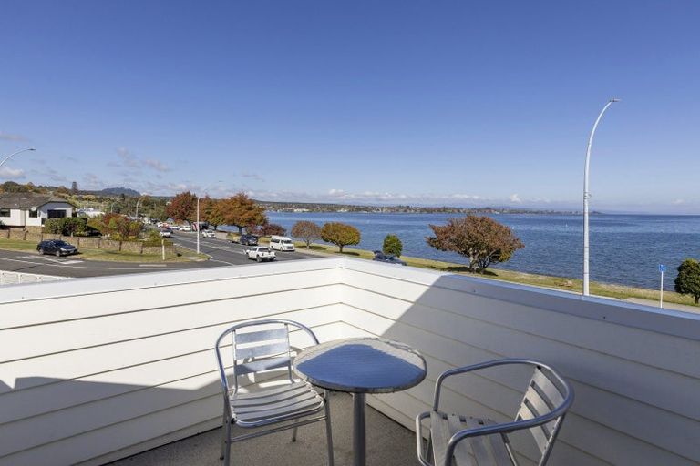 Photo of property in 1/116 Lake Terrace, Taupo, 3330