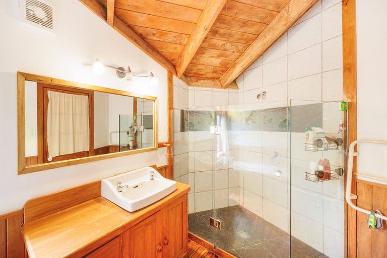 Photo of property in 353 Kahuterawa Road, Linton, Palmerston North, 4472