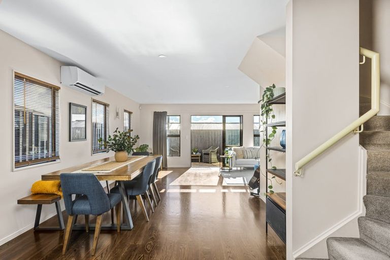 Photo of property in 4/64 Schnapper Rock Road, Schnapper Rock, Auckland, 0632