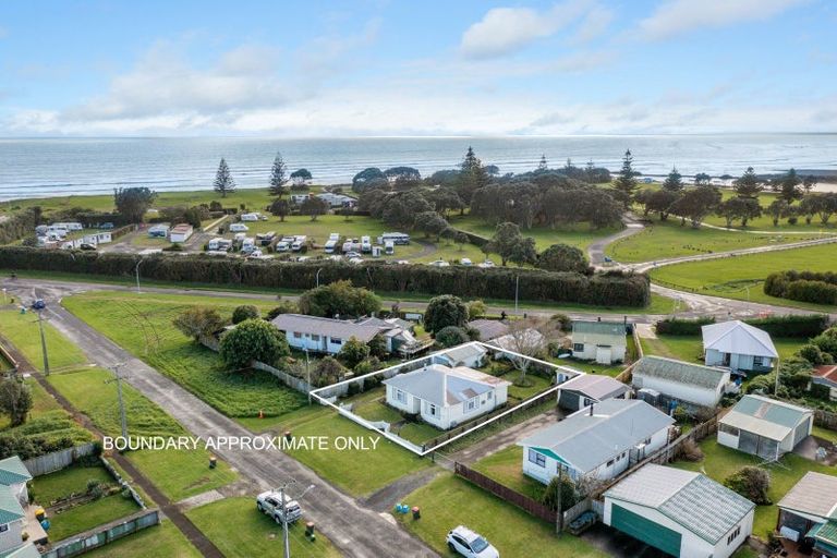 Photo of property in 120 Browne Street, Waitara, 4320