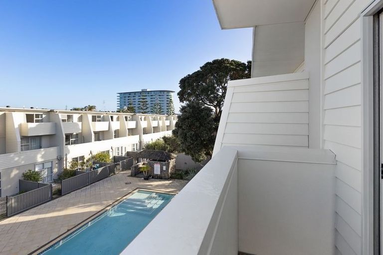 Photo of property in 19/3 Riverside Road, Orewa, 0931