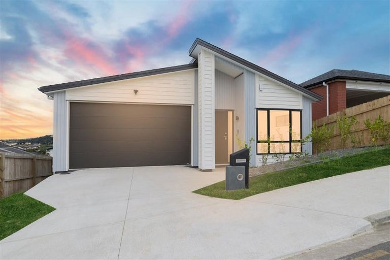 Photo of property in 9 Whale Bay Rise, Gulf Harbour, 0930