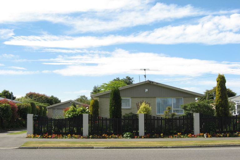Photo of property in 371 Mairehau Road, Parklands, Christchurch, 8083