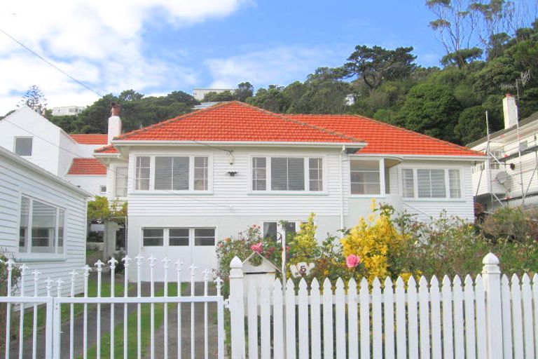 Photo of property in 5 Cavendish Square, Strathmore Park, Wellington, 6022