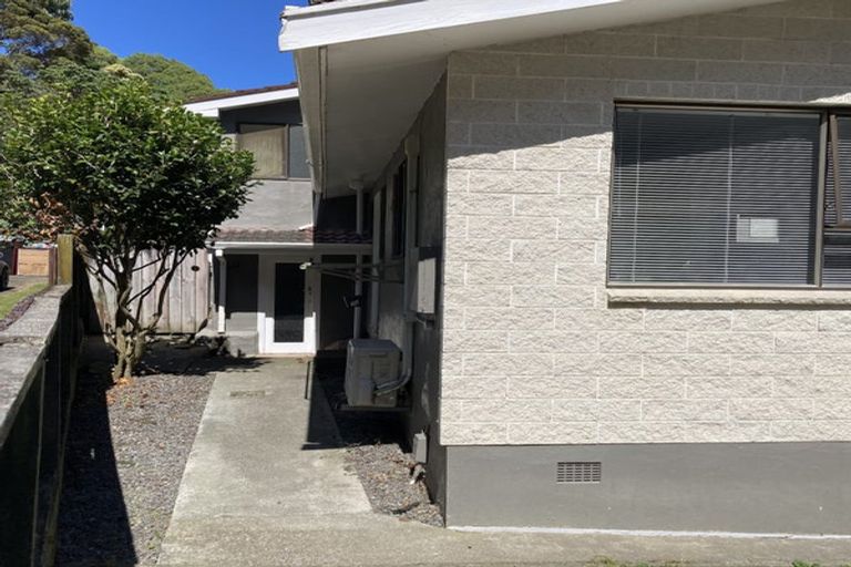 Photo of property in 28 Mamaku Street, Paraparaumu, 5032