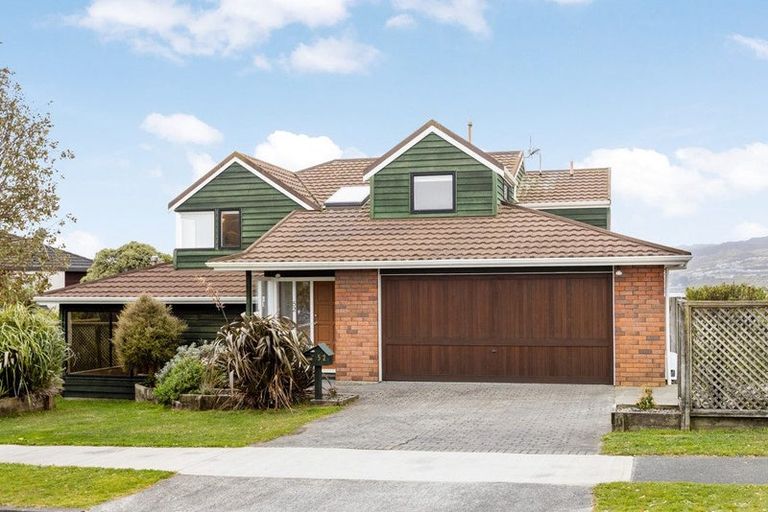 Photo of property in 52 Abilene Crescent, Churton Park, Wellington, 6037