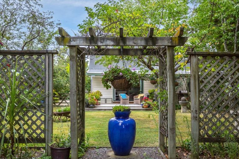 Photo of property in 30 Jellicoe Street, Greytown, 5712