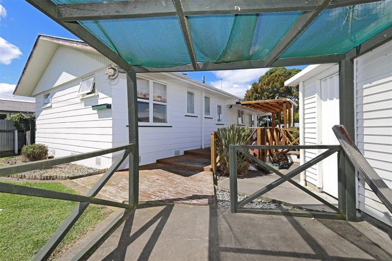 Photo of property in 104 Wilson Road, Flaxmere, Hastings, 4120