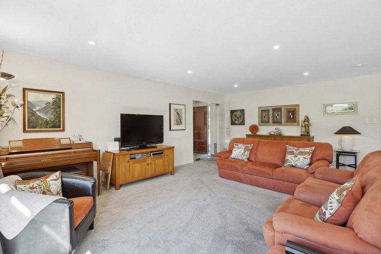 Photo of property in 17 Awa Toru Drive, Fairfield, Dunedin, 9018