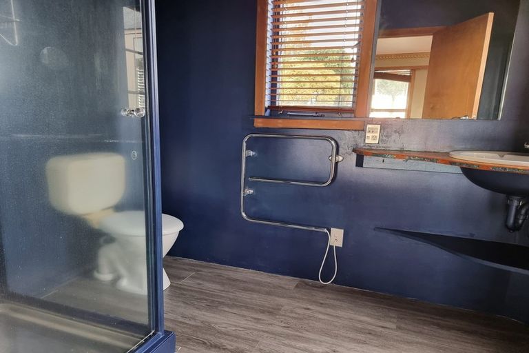 Photo of property in 10 Mona Avenue, Mangere Bridge, Auckland, 2022