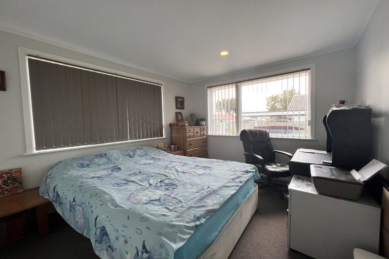 Photo of property in 19 Mcentee Street, Papakura, 2110