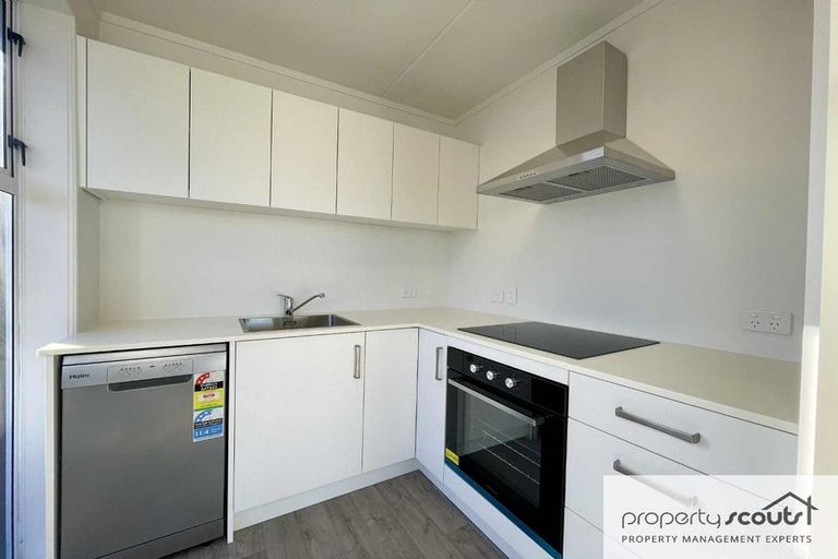 Photo of property in 21 Blackmore Street, Lynmouth, New Plymouth, 4310