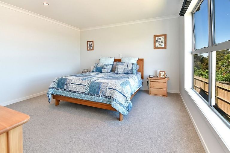 Photo of property in 38 Manhattan Rise, Orewa, 0931