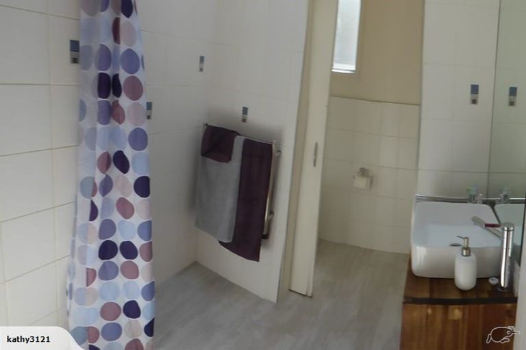 Photo of property in 19 Harbour View Road, Onerahi, Whangarei, 0110