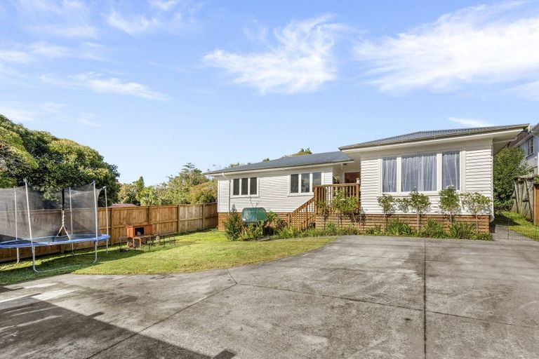 Photo of property in 200a Henderson Valley Road, Henderson, Auckland, 0612