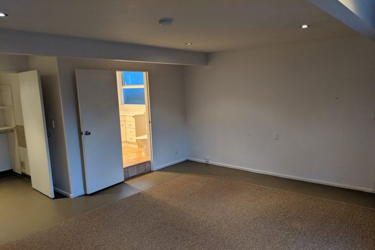 Photo of property in 38 Greenhill Crescent, Pakuranga, Auckland, 2010