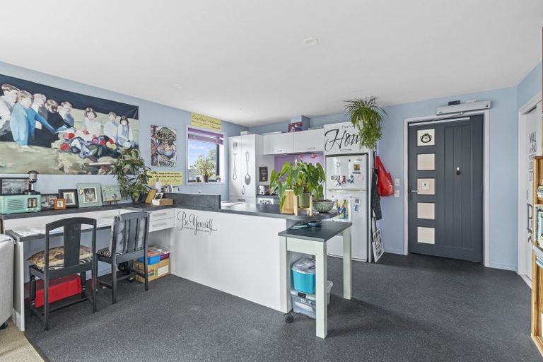 Photo of property in 184 Tukapa Street, Westown, New Plymouth, 4310