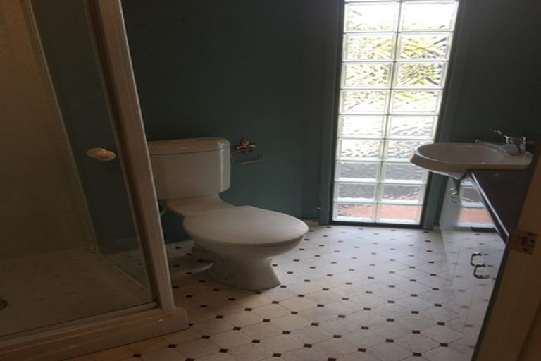 Photo of property in 4a Denley Gardens, Avonhead, Christchurch, 8042