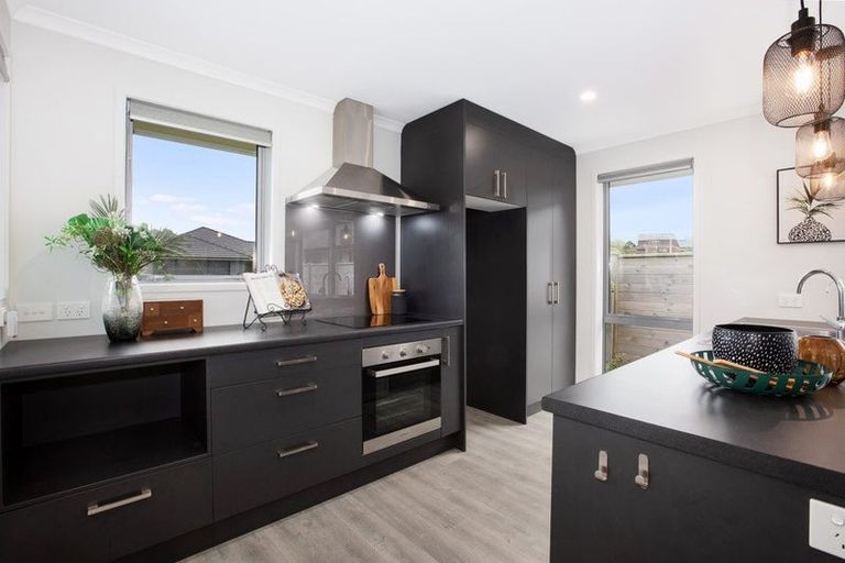 Photo of property in 39 Tradewinds Drive, Whitby, Porirua, 5024