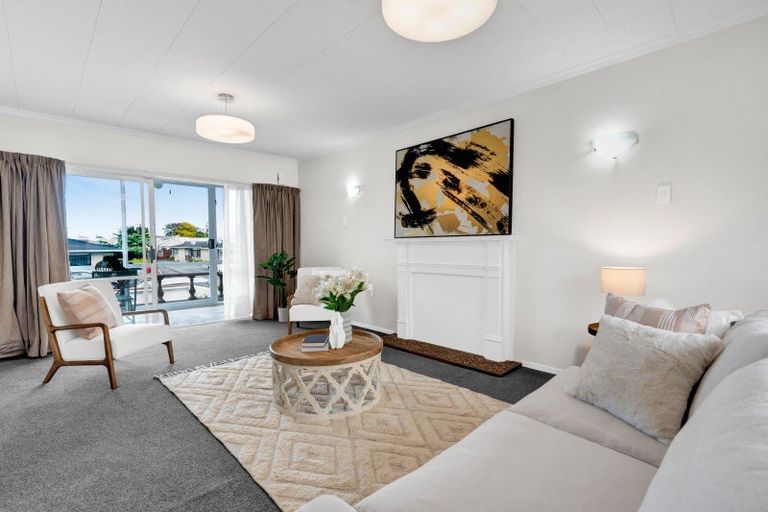 Photo of property in 80 Tukapa Street, Westown, New Plymouth, 4310