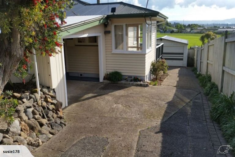 Photo of property in 28 Carlton Street, Bellevue, Tauranga, 3110
