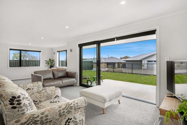 Photo of property in 37 Clydesdale Drive, Holmes Hill, Oamaru, 9401